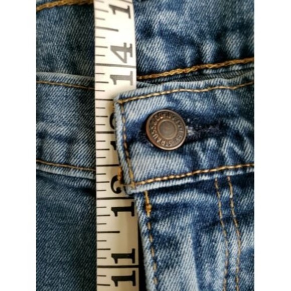 MEN'S LEVIS 505 STRAIGHT LEG JEANS  Medium Wash High Rise 42 x 32 Actual 41 x 30 - Picture 3 of 12